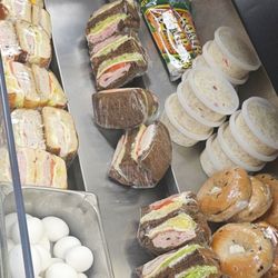 Alco's Famous Market, Deli & Bakery