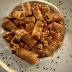 Fig's Steakhouse - Chicken pasta alla vodka sauce