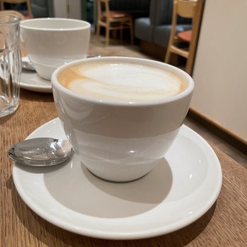 La Pecora Bianca SoHo - latte - Mediterranean Near Me - New York, New York La Pecora Bianca SoHo - latte - Mediterranean Near Me - New York, New York