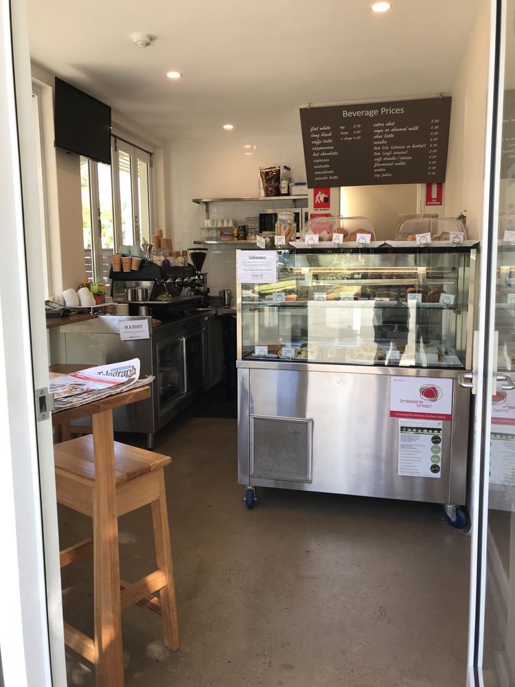 CORNER HUB CAFE 19A 519 Burnt St, Seaforth New South Wales