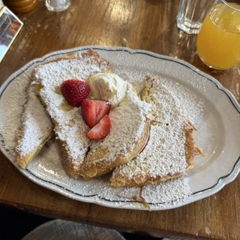 The Birch Door Cafe - Classic French Toast - Breakfast & Brunch Near Me - Bellingham, Washington The Birch Door Cafe - Classic French Toast - Breakfast & Brunch Near Me - Bellingham, Washington