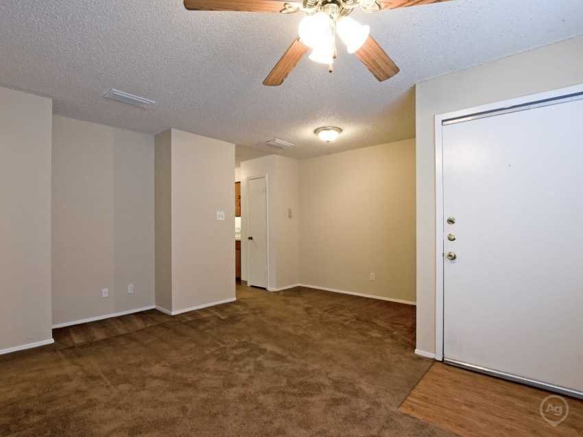 BORDEAUX APARTMENTS Updated June 2024 2901 S Brahma Blvd