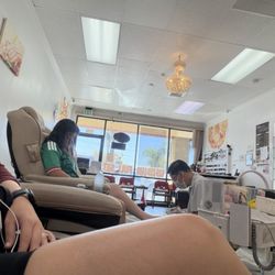 Luxury Nails & Lashes