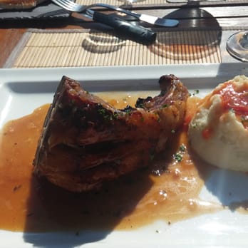 Café Serpente - Lamb with mashed potatoes - Restaurants Near Me - Chartres, 28 Café Serpente - Lamb with mashed potatoes - Restaurants Near Me - Chartres, 28