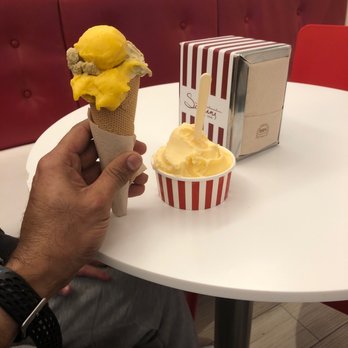 Santini - Gelato Near Me - Cascais, 11