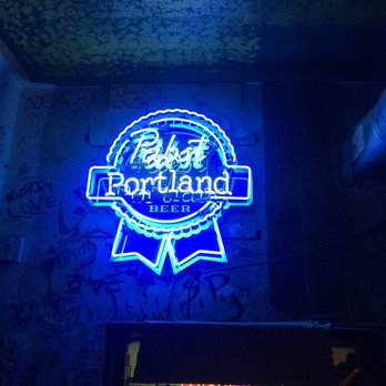 Yamhill Pub - Dive Bars Near Me - Portland, Oregon Yamhill Pub - Dive Bars Near Me - Portland, Oregon
