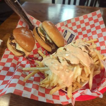 Spread Please - First time trying this place and it was absolutely delicious.  Great service, great food.  I will definitely be back when I'm in town. - Burgers Near Me - El Segundo, California