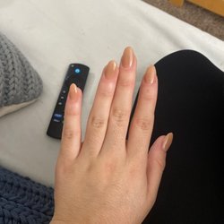 T H Nail and Spa