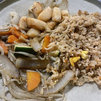 Tokyo Garden - Chicken and Scallop Teppanyaki - Japanese Near Me - Bakersfield, California