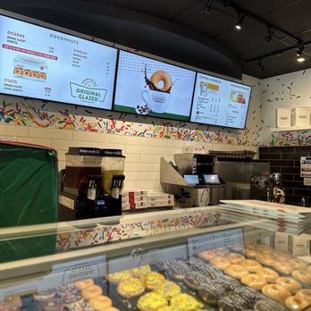 Krispy Kreme's Doughnut Cafe - Donuts Near Me - Toronto, Ontario