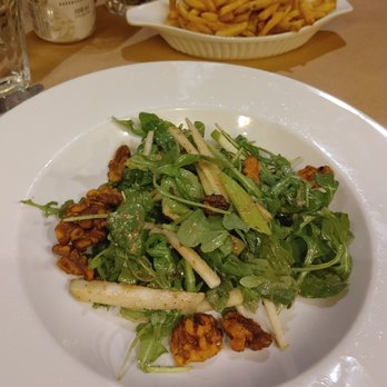 Le Paradis Brasserie Bistro - Walnut and arugula and apple salad - French Near Me - Toronto, Ontario Le Paradis Brasserie Bistro - Walnut and arugula and apple salad - French Near Me - Toronto, Ontario