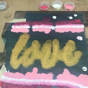 The Rustic Brush - The Woodlands - Paint & Sip Near Me - Conroe, Texas