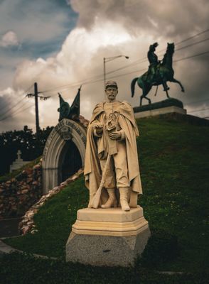 5100 Pontchartrain Blvd by null