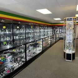Glass Act - Smoke Shop - Gorgeous displays