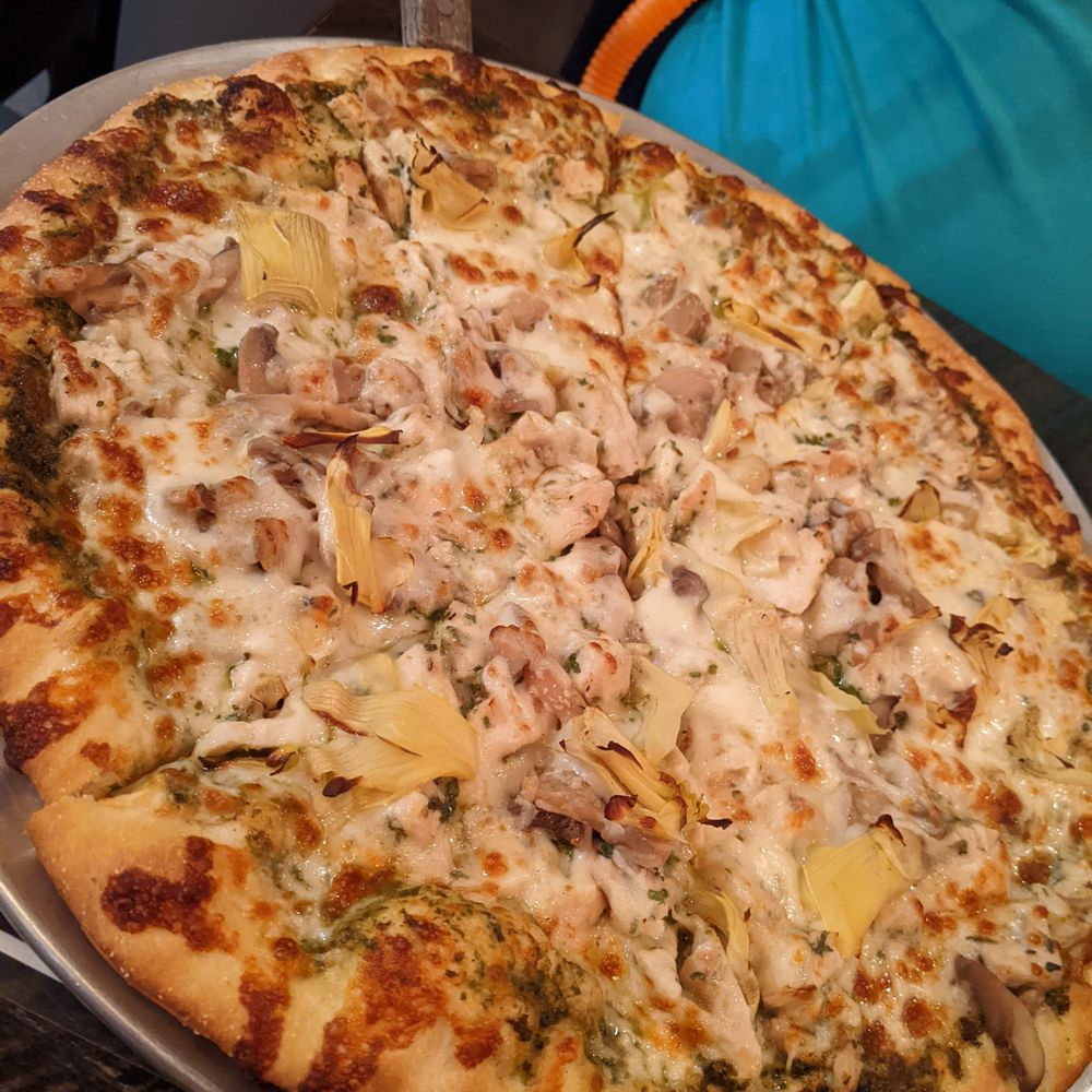 Pizza Vibes - Chicken Pesto Pizza - Pizza Near Me - The Colony, Texas