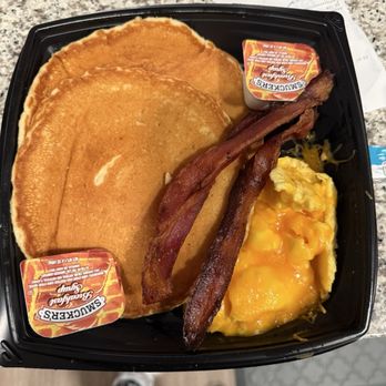 Black Bear Diner Humble - Diners Near Me - Humble, Texas