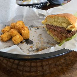 Cheeseburger and tater tots