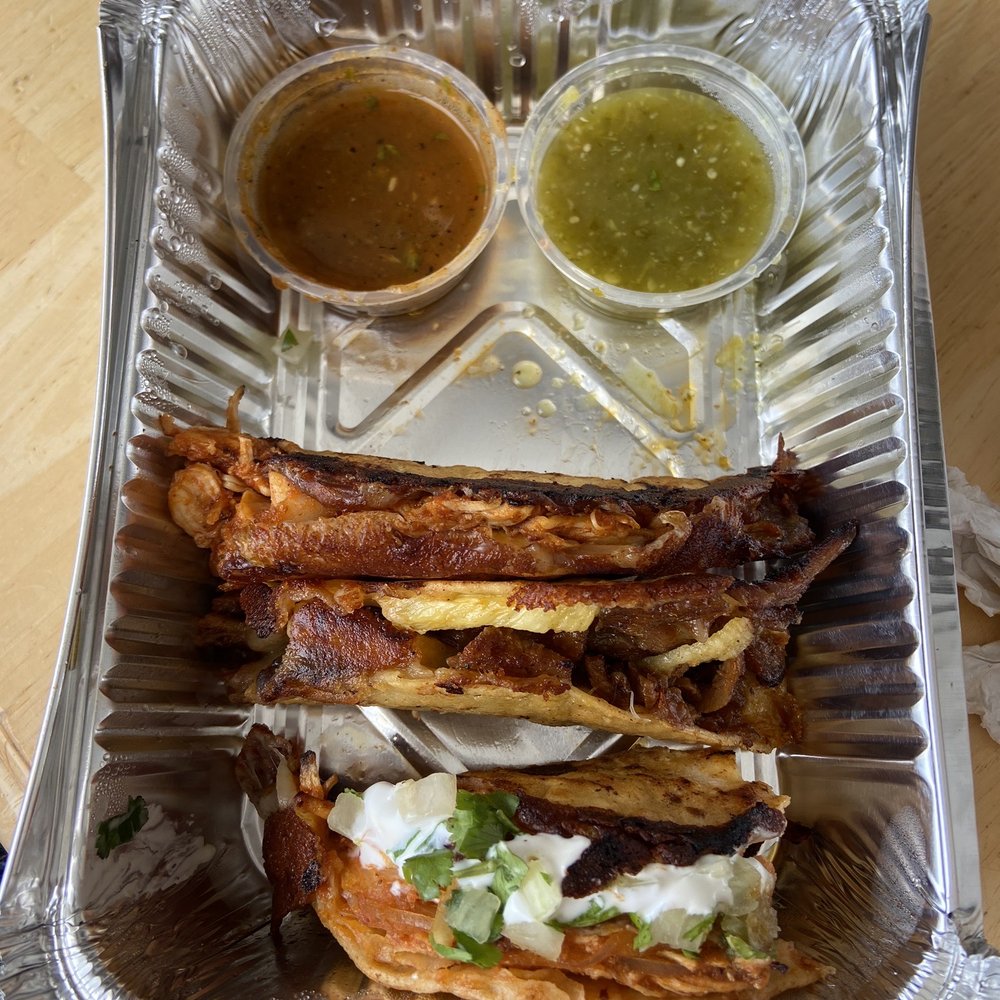 Del Barrio Cafe - 3 top tacos, birria, chicken tinga and Al pastor taco - Mexican Near Me - Midvale, Utah