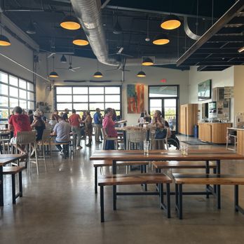 Fast Friends Beer - Fast Friends Beer - Breweries Near Me - Austin, Texas Fast Friends Beer - Fast Friends Beer - Breweries Near Me - Austin, Texas