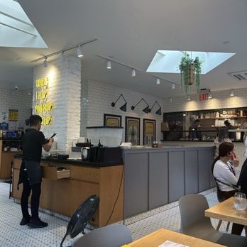 Flipper’s - Interior - Pancakes Near Me - New York, New York Flipper’s - Interior - Pancakes Near Me - New York, New York