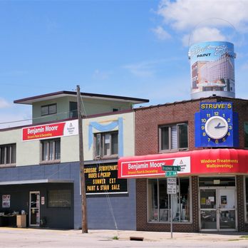Struve's Paint And Decorating - Look for the big paint can just North of Civic Center Drive on Broadway - Shades & Blinds Near Me - Rochester, Minnesota