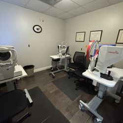 Brilliant Eye Center