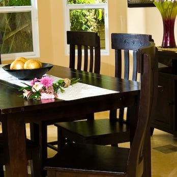 DeFina Interior Designs - Red Robin - Dining Room - Interior Design Near Me - Thousand Oaks, California