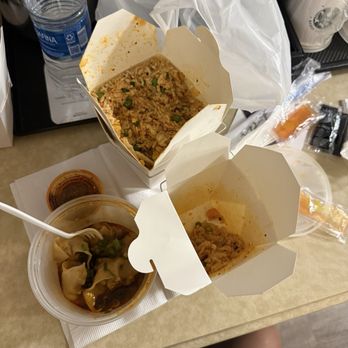 Han Dynasty - Chicken fried rice and spicy dumplings - Szechuan Near Me - Brooklyn, New York Han Dynasty - Chicken fried rice and spicy dumplings - Szechuan Near Me - Brooklyn, New York