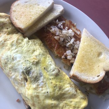 Doug's Place - Chatum Omelette - Breakfast & Brunch Near Me - Castro Valley, California