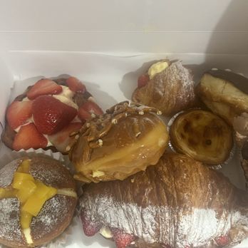 Paris Baguette - Deliciousness!!! Yummy! - Bakeries Near Me - Roseville, California