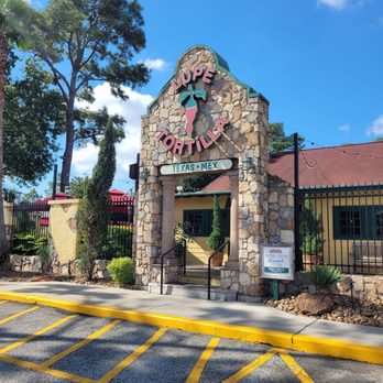 Lupe Tortilla Mexican Restaurant - Exterior - Mexican Near Me - Houston, Texas Lupe Tortilla Mexican Restaurant - Exterior - Mexican Near Me - Houston, Texas
