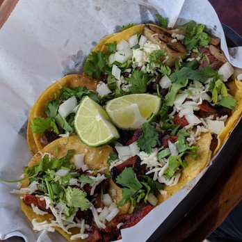 Leo's Snacks - 3 pastor 2 bistec tacos. 5 tacos for $6. Pretty good! - Food Trucks Near Me - Bacliff, Texas Leo's Snacks - 3 pastor 2 bistec tacos. 5 tacos for $6. Pretty good! - Food Trucks Near Me - Bacliff, Texas