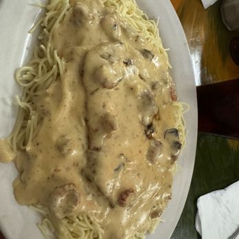 Biscuits & Blues - Chicken Acadian - Bars Near Me - Natchez, Mississippi