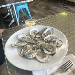 Steamed oysters