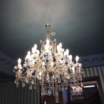 Hotel Princes Gate - Chandelier - Hotels Near Me - Rotorua, BOP