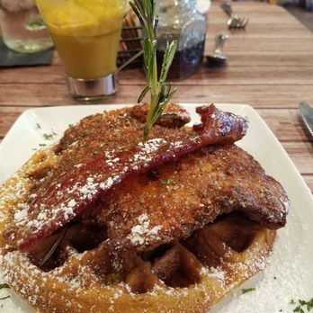 Yaz's Table - Chicken and waffles - Breakfast & Brunch Near Me - Abington, Massachusetts Yaz's Table - Chicken and waffles - Breakfast & Brunch Near Me - Abington, Massachusetts