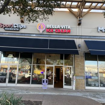 Bella Vita Ice Cream - Storefront - Ice Cream & Frozen Yogurt Near Me - Austin, Texas
