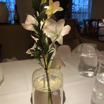 The Lafayette - Table flower - New American Near Me - Washington, DC, District of Columbia