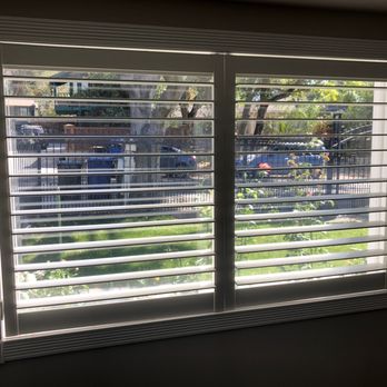 NNK  Window Covering - Large living room window. Love the setup and option for privacy half way. Looks good and works really well. - Shades & Blinds Near Me