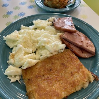 The Breakfast Club - Standard bfast platter with egg whites, ham and hash browns - Breakfast & Brunch Near Me - Des Moines, Iowa The Breakfast Club - Standard bfast platter with egg whites, ham and hash browns - Breakfast & Brunch Near Me - Des Moines, Iowa