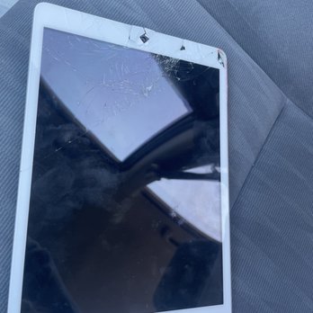 uBreakiFix by Asurion - Screen in way worse condition and a portion is completely shattered and chunks are missing compared to when we dropped it off. - Mobile Phone Repair Near Me - San Diego, California