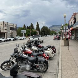 Buffalo Bill Harley-Davidson - Harleys.