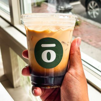 Bōm Dough - Smoked Maple Salted Cold Brew Latte - Breakfast & Brunch Near Me - Cambridge, Massachusetts Bōm Dough - Smoked Maple Salted Cold Brew Latte - Breakfast & Brunch Near Me - Cambridge, Massachusetts