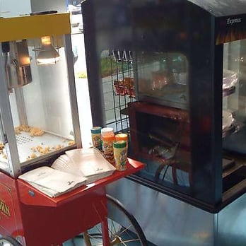 Deanwood Café - a popcorn cart with a cart of popcorn - Burgers Near Me - Washington, DC, District of Columbia Deanwood Café - a popcorn cart with a cart of popcorn - Burgers Near Me - Washington, DC, District of Columbia