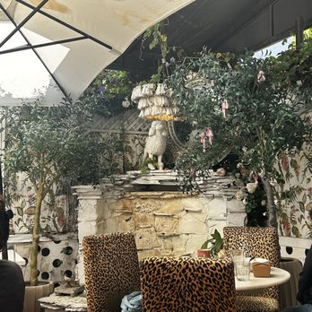 26 Beach Restaurant - Inside restaurant - New American Near Me - Venice, California