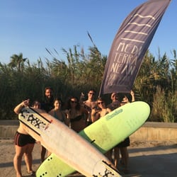 Clases de Surf @ Mediterranean Surf School - Con la panda y Juanma :)