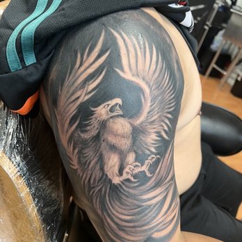 California Kings Tattoo - Tattoo Near Me - Long Beach, California California Kings Tattoo - Tattoo Near Me - Long Beach, California