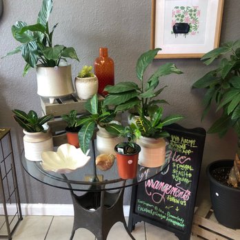 Unique Arrangements - Floral Designers Near Me Unique Arrangements - Floral Designers Near Me