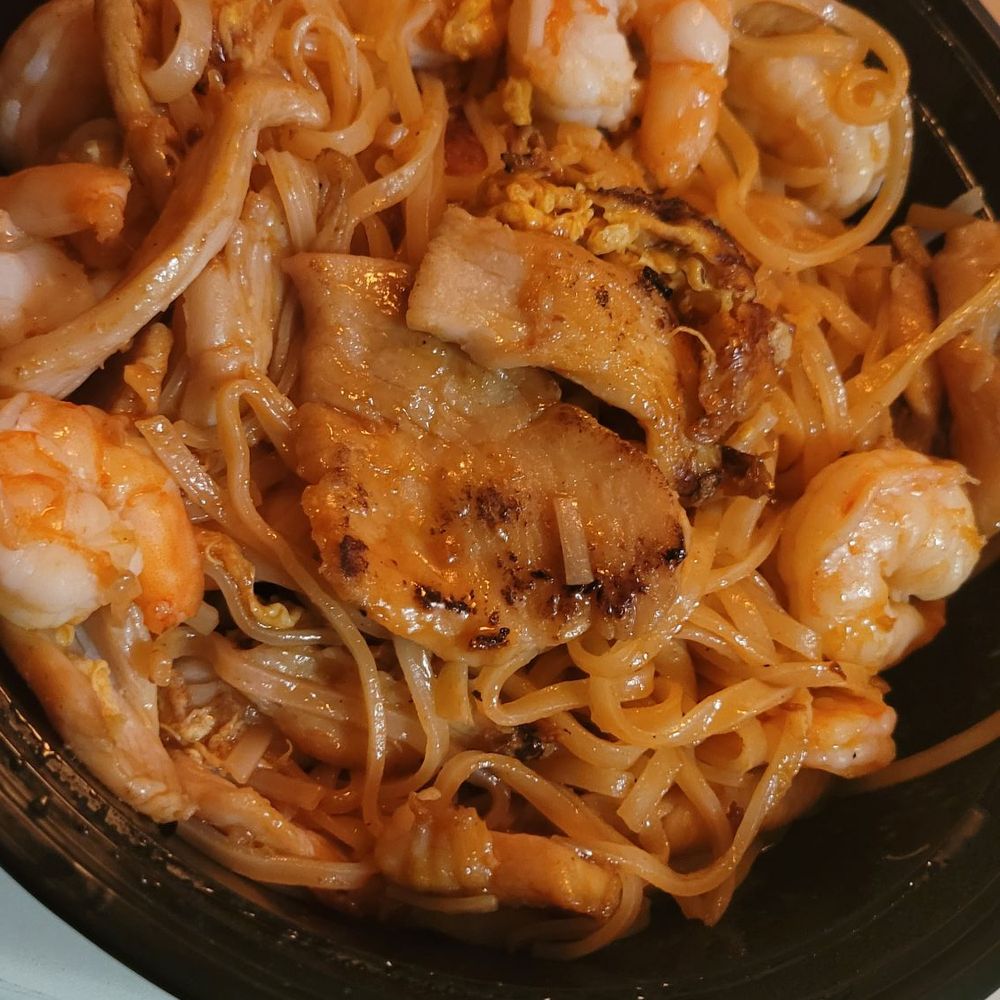 My Thai Kitchen - Pad Thai with double shrimp, chicken and no veggies, tofu, or peanuts - Thai Near Me - Roseville, California My Thai Kitchen - Pad Thai with double shrimp, chicken and no veggies, tofu, or peanuts - Thai Near Me - Roseville, California