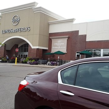 Lunds & Byerlys - Grocery Near Me - Maple Grove, Minnesota